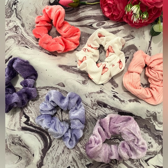 SUMMER Scrunchies very beautiful and fashionable new 6 in the packet . - Picture 2 of 4